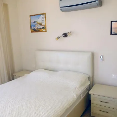 Apartment Mirage Apart